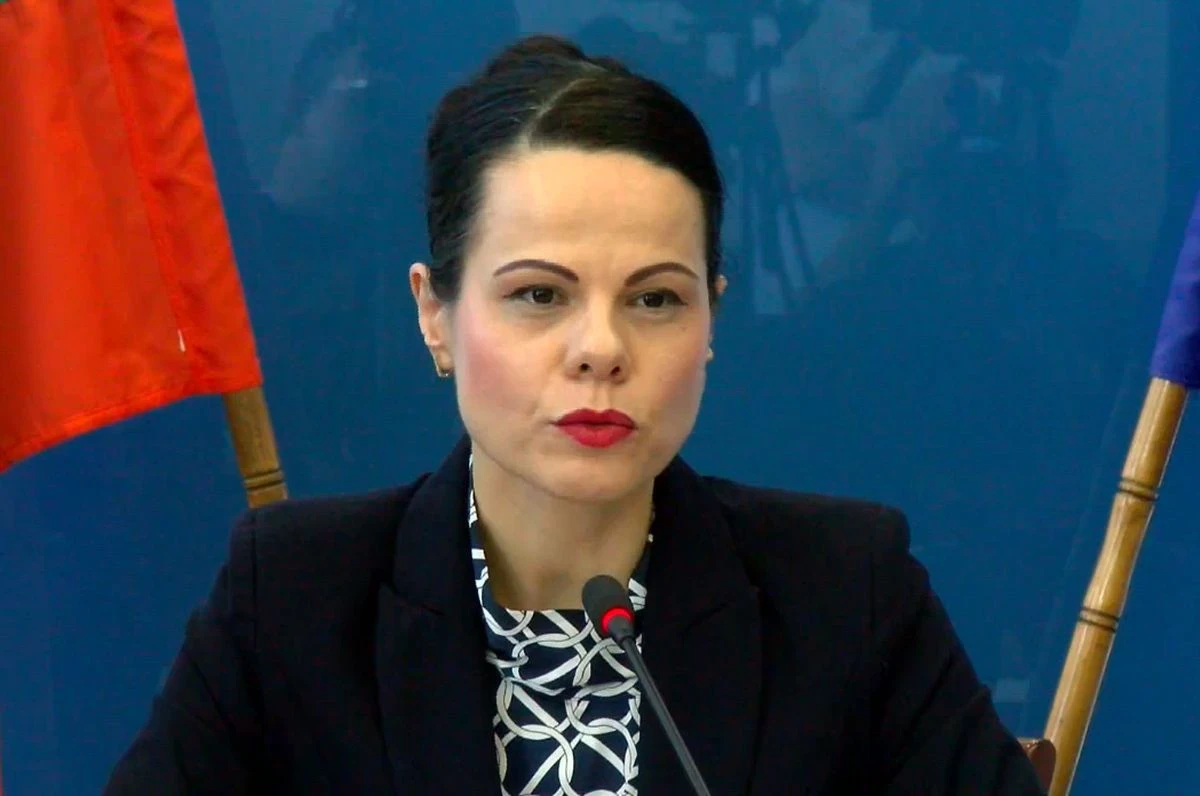 Министър Ивкова: Близо 57 млн. евро по проекти са в риск - това е тежко наследство
