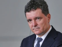 Никушор Дан свика Съвета за национална сигурност и обеща "ответни мерки", след като руски дрон се разби в жилищна сграда