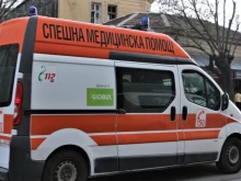 Жена е в болница, а две деца под лекарско наблюдение след пожар във Варна