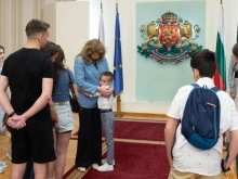 "Най-хубавите неща в живота идват от тяхната усмивка": Родните политици поздравиха малучганите по повод 1-ви юни