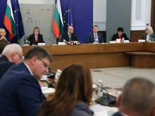 Радев поиска от областните управители бърза реакция при бедствия и законосъобразна работа