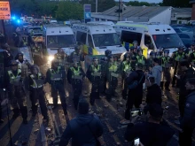 11 полицаи и едно полицейско куче са ранени при протестите след смъртта на студент във Великобритания
