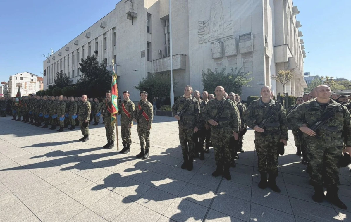 Министърът на отбраната съобщи в Пловдив дали ще съкращава военни