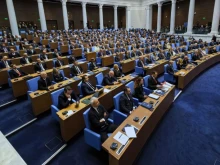 Парламентът с мащабен законодателен удар срещу спекулата, цените и монополите
