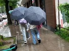 Без чадъри утре сутринта, но следобед може и да ни потрябват