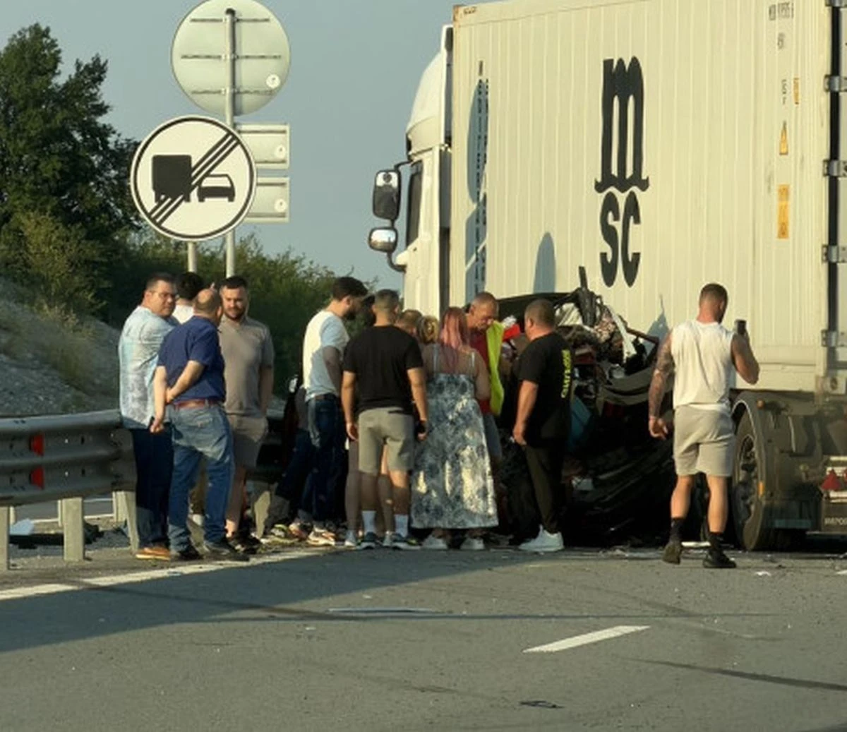 Мелето на АМ "Тракия" прати две жени в болница, полиция е на място