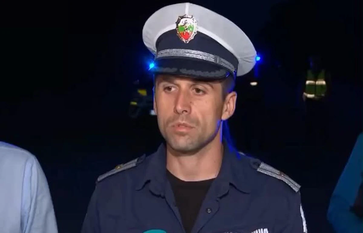 Горната страна на кръстовището към Челопечене е затворено а от