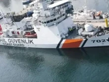 Турски риболовен кораб атакуван в Черно море, има загинал