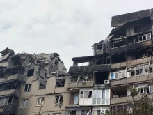 Руски дронове и артилерия удариха Херсон и Донецк: 12 убити и близо 50 ранени