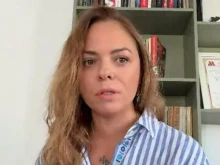 Още една известна българка напусна страната ни и заживя в чужбина