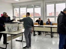 Косово на трети предсрочни парламентарни избори за година и половина