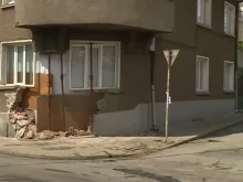 Подробности за трагедията в Дупница: Младежът се врязал в къщата с близо140 км/ч, може би е имало гонки