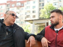 Пловдивски влогър оцеля 24 часа в "Столипиново": Срещна се с шефа на охраната на Чарлз