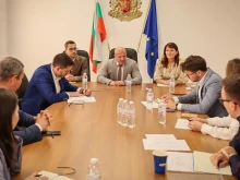 Министър Енчо Керязов проведе среща с ръководството на Националния младежки форум
