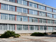МОН: Преведени са над 1 млн. евро на държавните училища