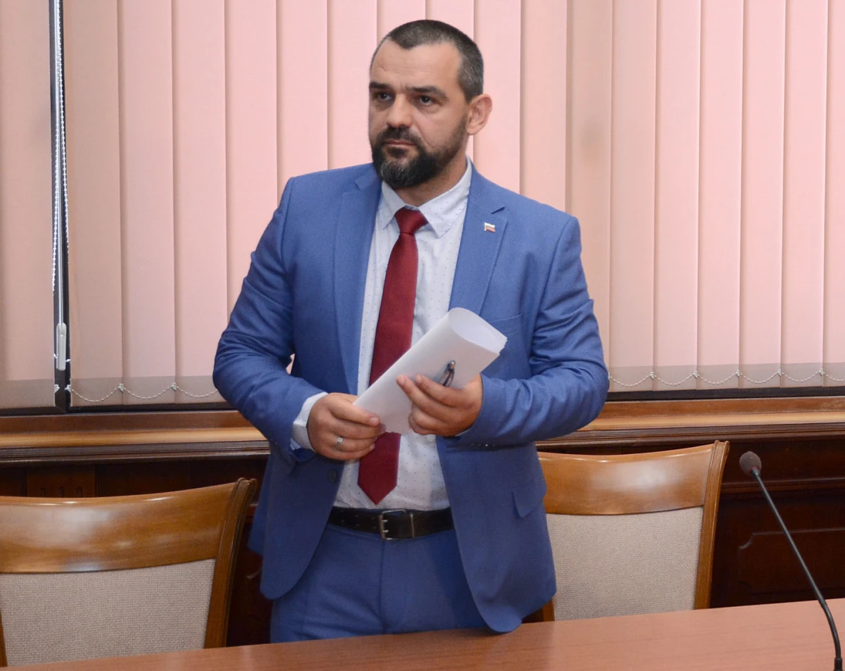 Заместник кметът с ресори строителен контрол сметопочистване и сигурност Илия