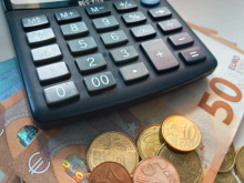 НОИ се произнесе: Повишават пенсиите с 7,8% от 1 юли. Става въпрос за всички, отпуснати до 31 декември 2025 г.