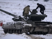 ЕС и НАТО не са били уведомени за решението ни да бъде спряна военната помощ за Украйна
