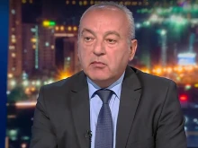 Финансовият министър обеща: Падане на доходи няма да има