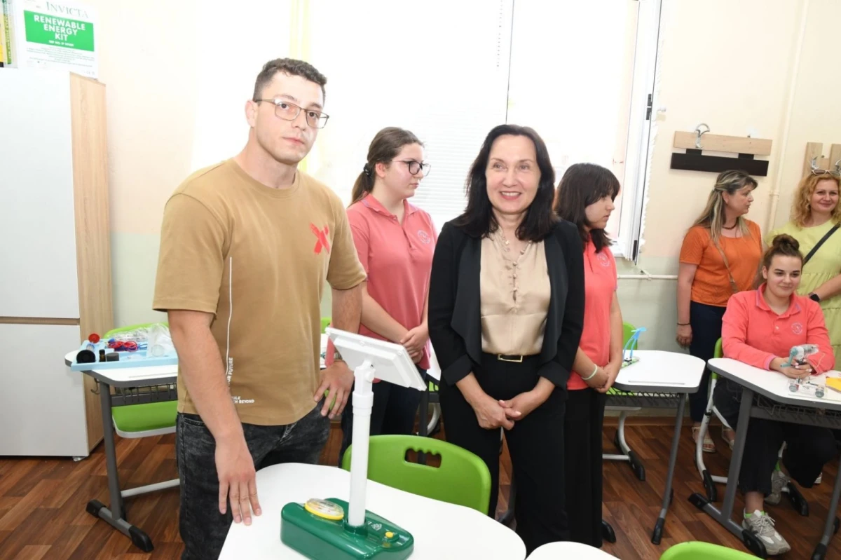 С прерязване на лента зам кметът на Община Стара Загора