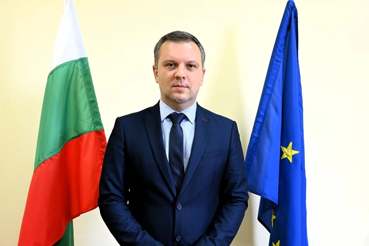 Николай Найденов: Документите за екстрадицията на Стоян Мавродиев са предадени в посолството ни в Белград