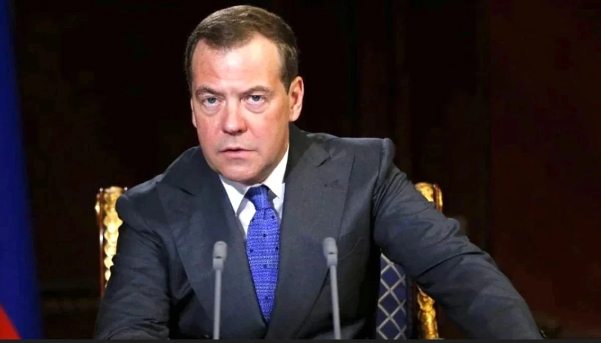 Западът води хибридна война срещу Русия като се опитва не