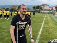 Неделев изведе с патерици съотборниците си за първа тренировка, Филипов и клубни легенди го поздравиха
