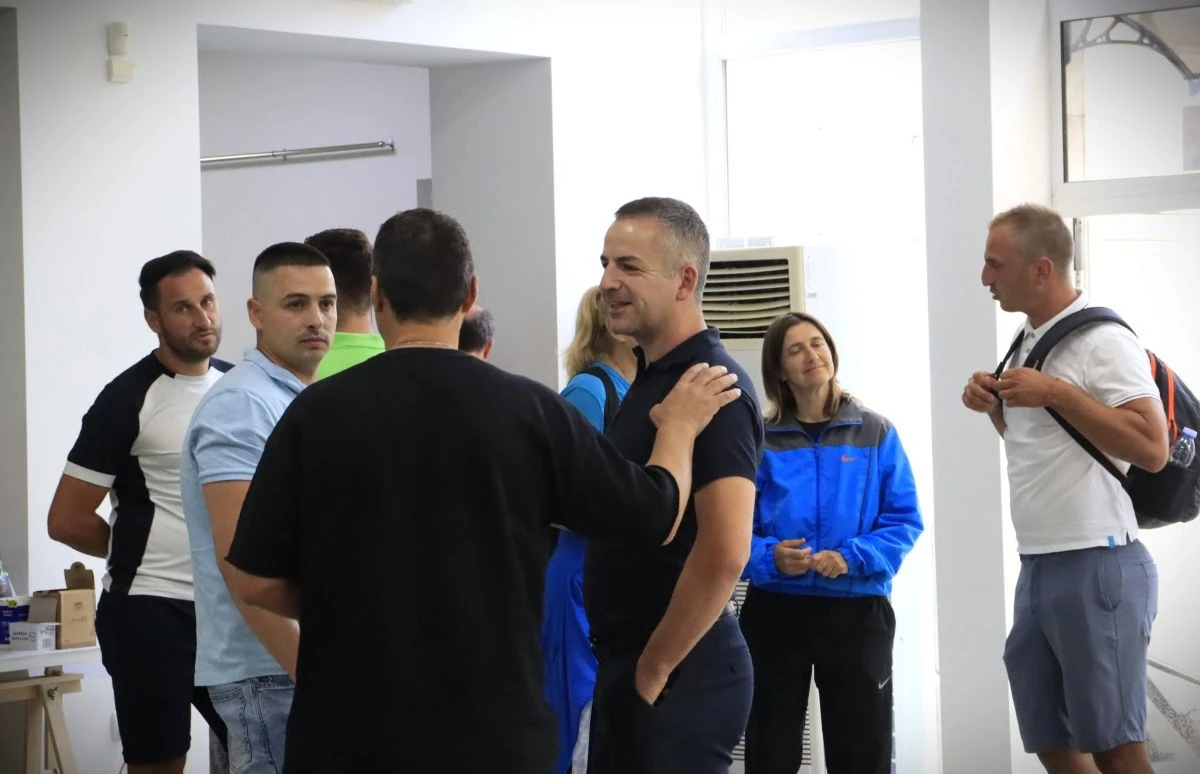 Учители родители и треньори се обединиха около идеята да работят