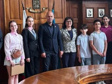 Кметът на Пловдив Костадин Димитров с важни послания към ученици от ОУ "Райна Княгиня"