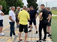 Фен към Филипов: Направете читава селекция, защото пак ще берем срам с Локото! Отговорът: Заповядай, веднага ти отстъпвам това право!