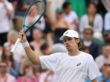 Алекс де Минор гевроса шампион от Sofia Open и е първият финалист в Хертогенбош