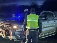 33 мигранти открити в бус край Бургас, четирима са приети в болница след дни без храна и вода