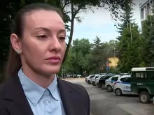 Глобяват символично бащата, който предостави автомобил на 15-годишния си син и дори се качи да се вози