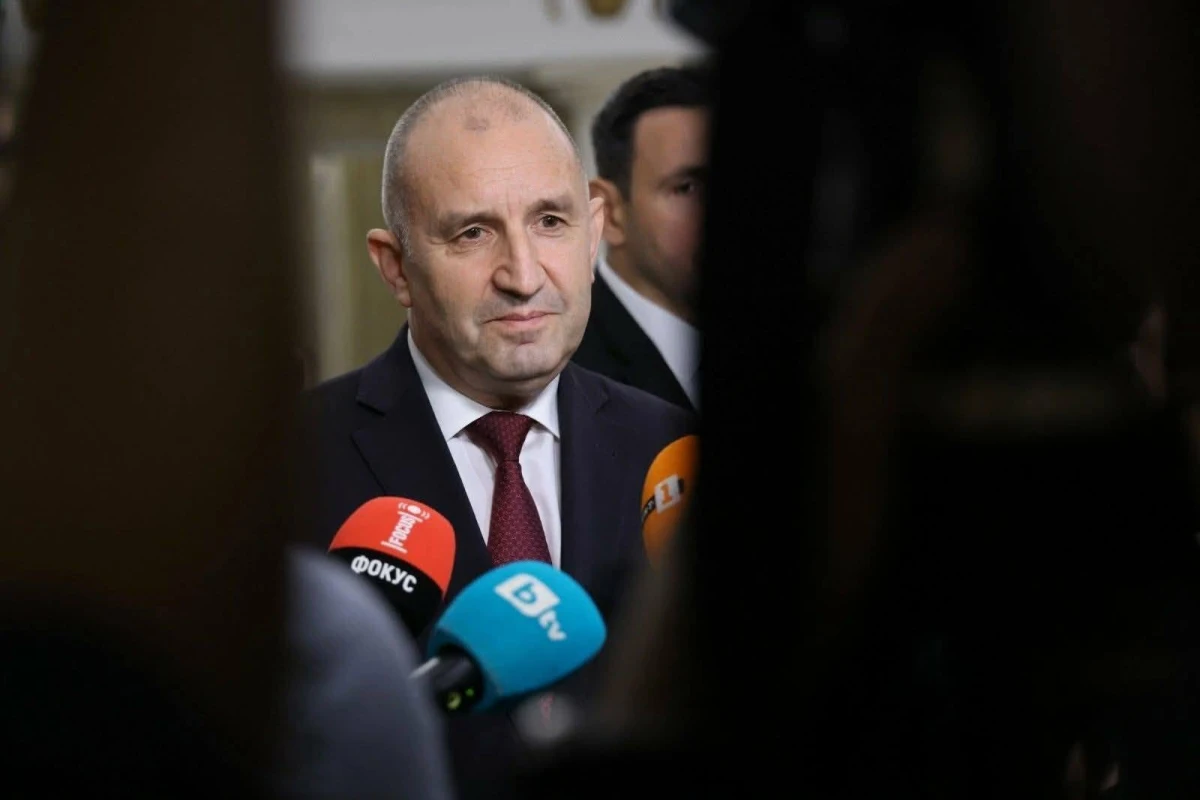 Радев при представянето на СИГМА: Една трета от обществените поръчки са само с една оферта