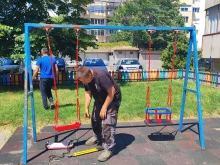 Площадките в Свищов стават по-безоспасни и приятни за децата