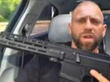 "Автомат" от люка на кола и тест за кокаин: Задържаха инфлуенсър на АМ "Тракия"