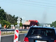 След дни на хаос и километрични задръствания: АПИ обещава край на ремонтите по "Тракия" и "Хемус" до края на юни