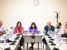 Ефремова призова кметовете да изпълнят в срок проектите си за нови социални услуги
