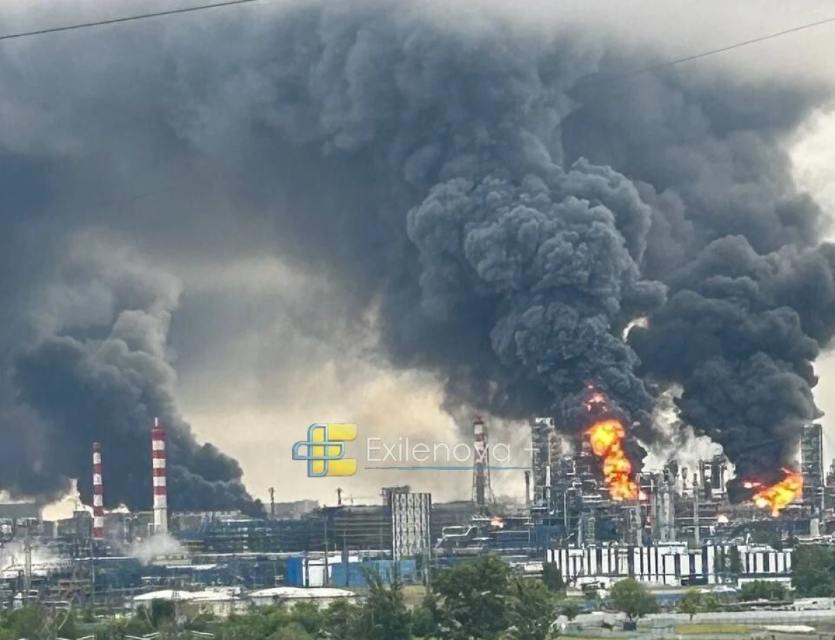 Украинските отбранителни сили отново удариха Московската нефтопреработвателна фабрика през нощта