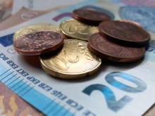 До 25 юни завършилите средно образование, които не са започнали работа, ще трябва да внесат в хазната 22,03 евро