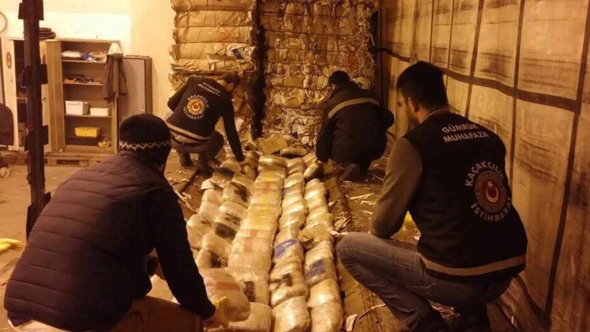 Турските митнически власти конфискуваха 4 3 тона наркотици скрити в