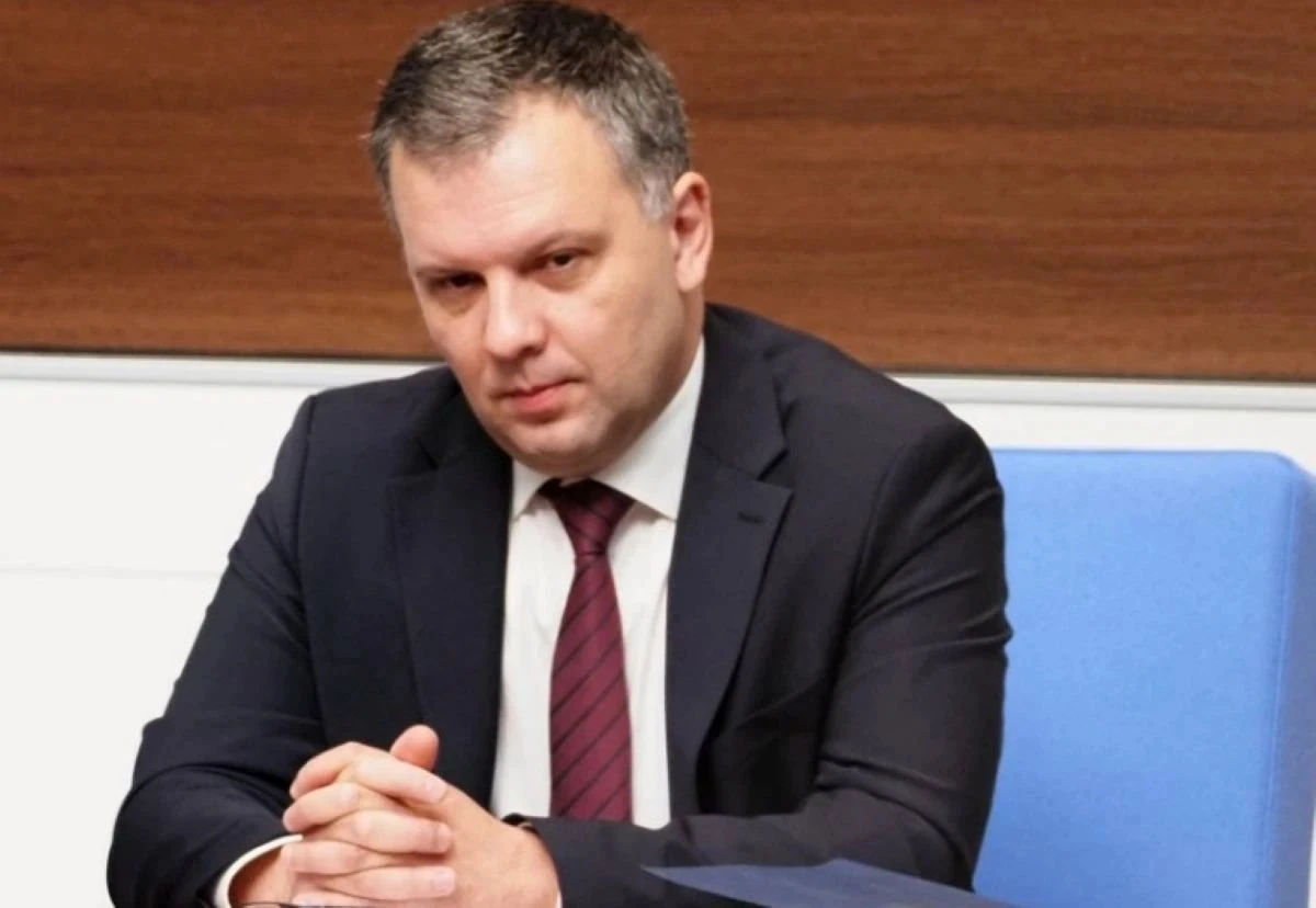 След два дни обсъждания в парламента в комисията по правни