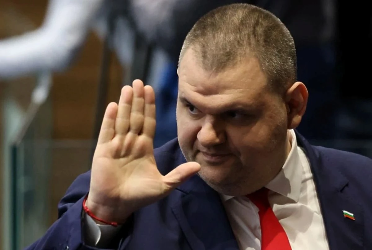 Парламентарната група на ДПС предлага Народното събрание да задължи началника