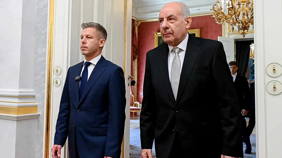 Унгарският президент Тамаш Шуйок подписа ключовата 16 а поправка към