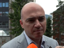 Министър Илин Димитров в Пампорово: Ако имаме ръст на на туристите през лятото той ще е 2-3 %
