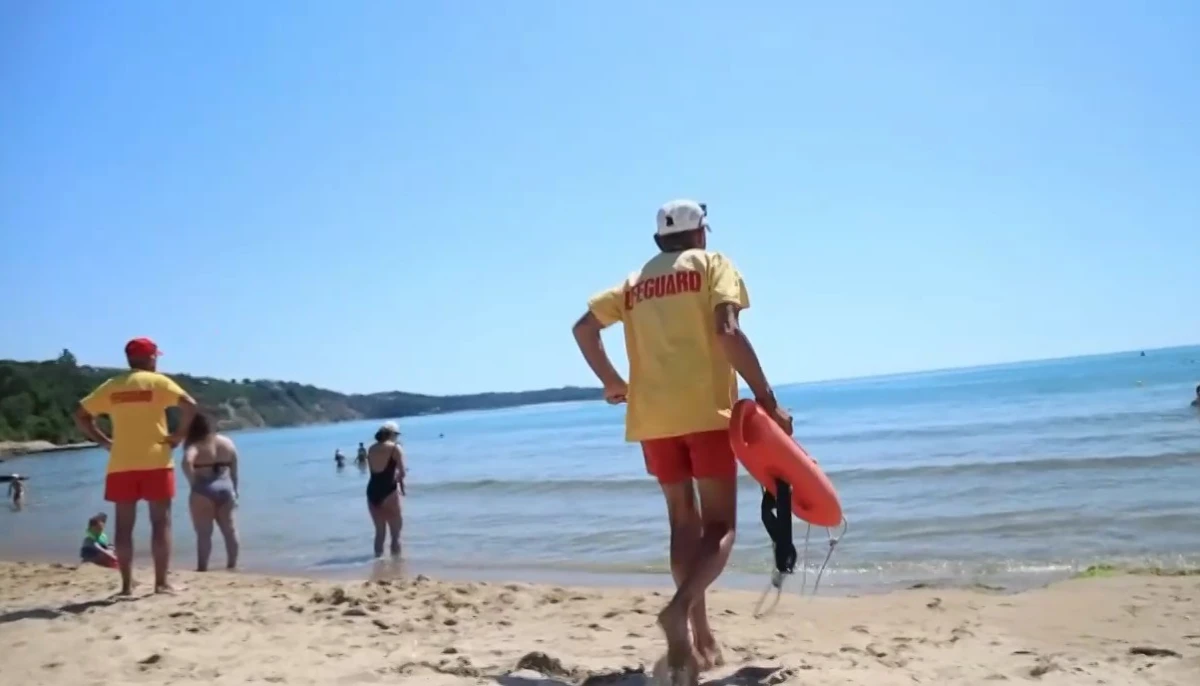 По данни на Водноспасителната служба на БЧК за охраната на