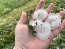 Температури до 34° в понеделник, на места се очакват бури и градушки