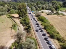 240 минути чакане за 40 километра, рекордни тапи към Гърция