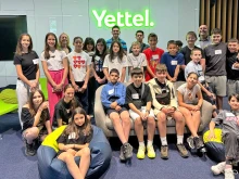 Yettel Teen Academy среща ученици с роботика, AI и реални бизнес казуси