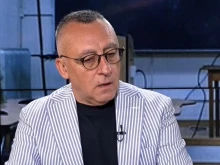 Диян Стаматов към учителите: Почивайте така, че през септември пак да ви се работи